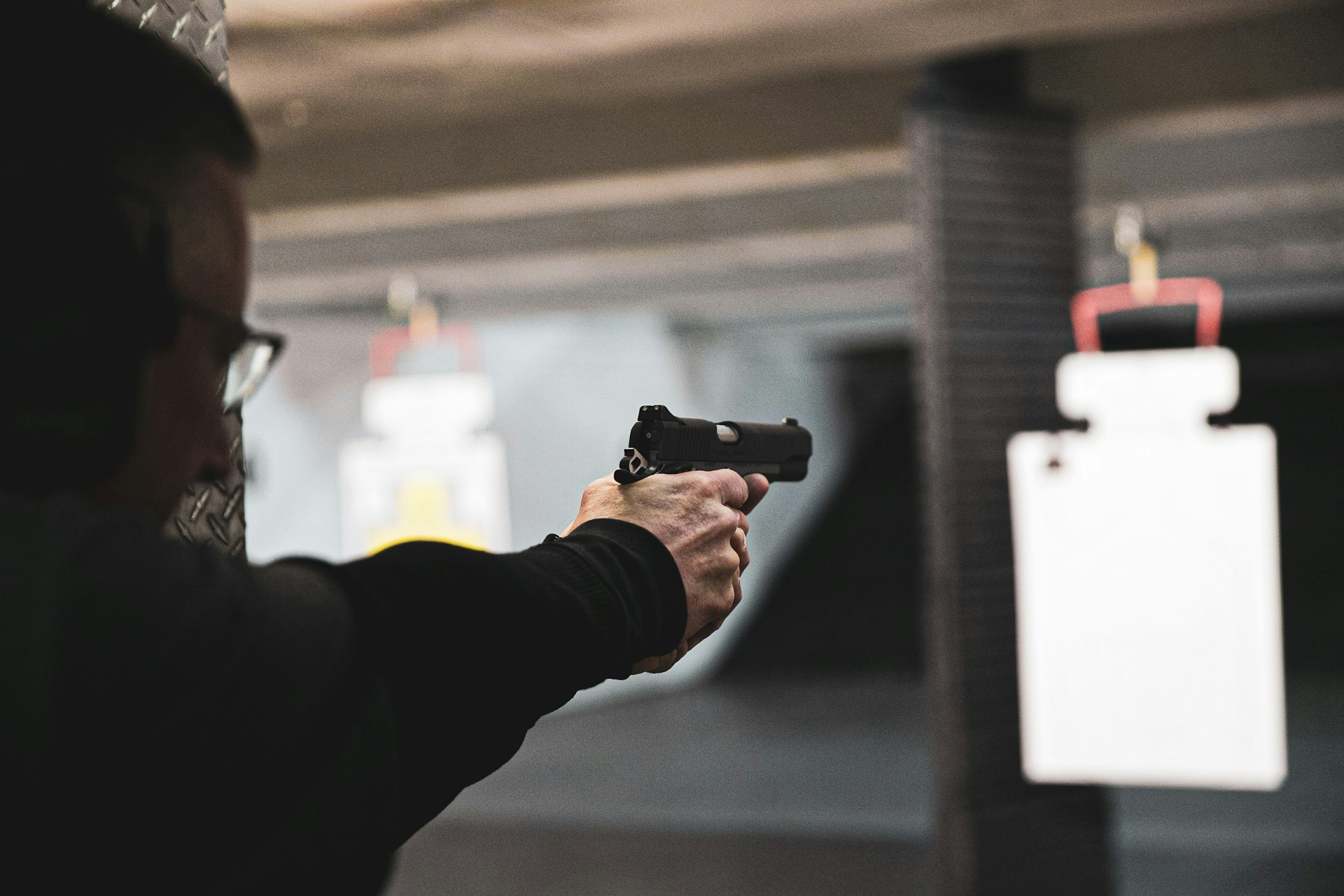 INDOOR 25M HANDGUN AND 50M RIFLE RANGE